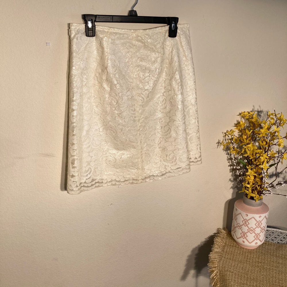ELIE TAHARI beige skirt size 8